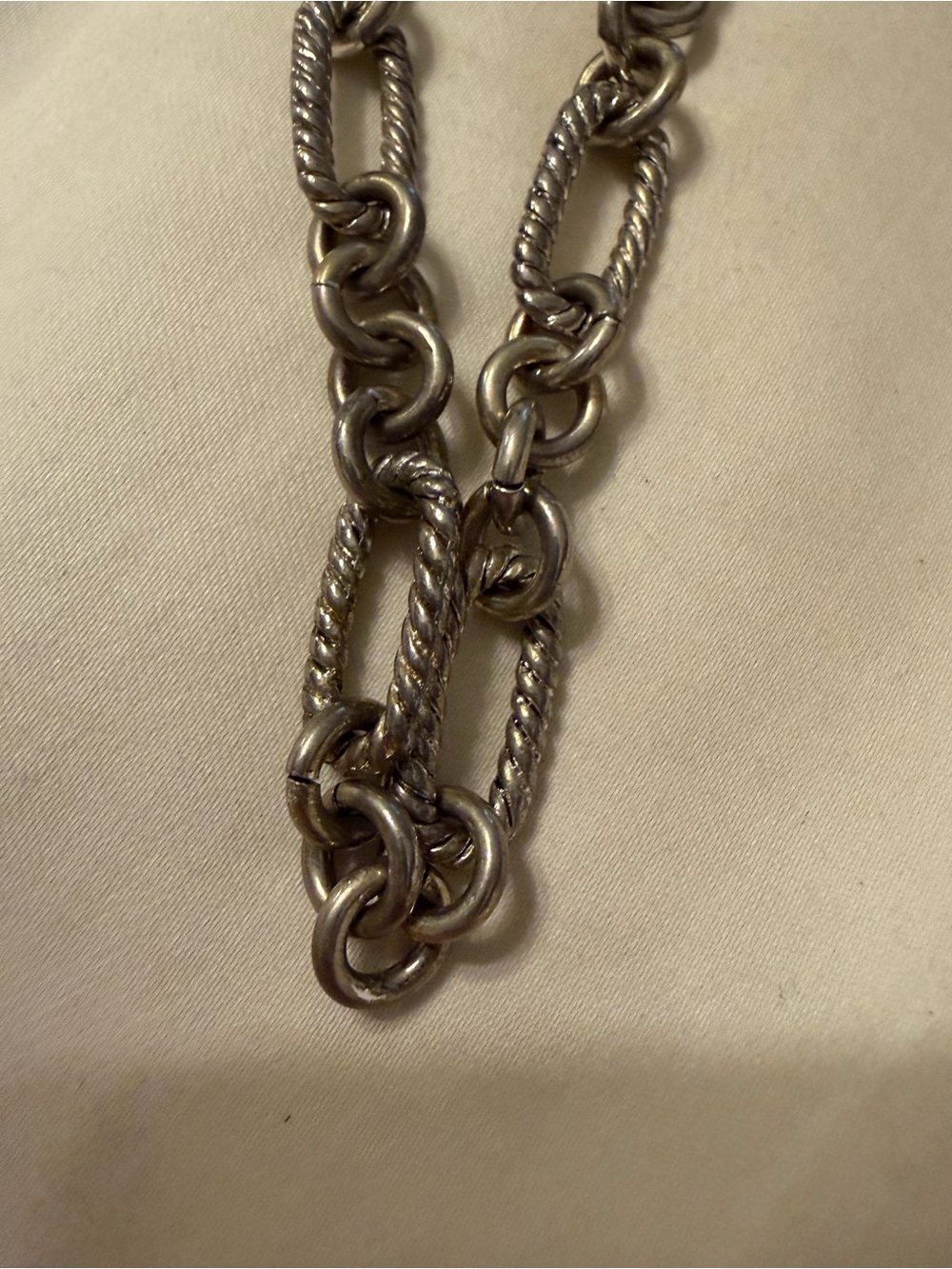 EUC Versatile Chunky Twisted Link Chain Necklace - Silver Tone